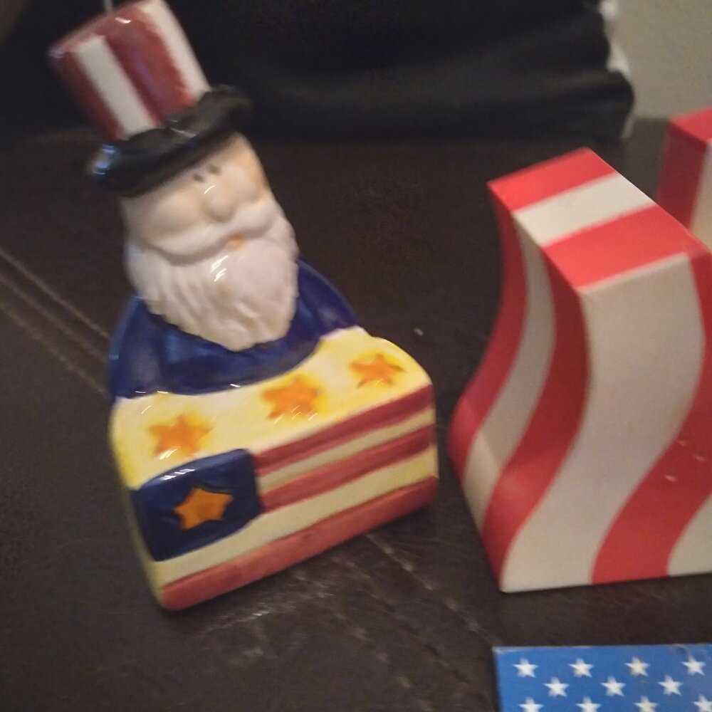 U.S.A. Red, White and Blue Bundle - salt and pepper - Picture 2 of 7